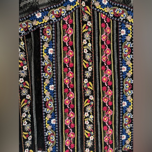 Alice + Olivia Larue Embroidered Slit-Sleeve Tip size XS - Picture 7 of 12